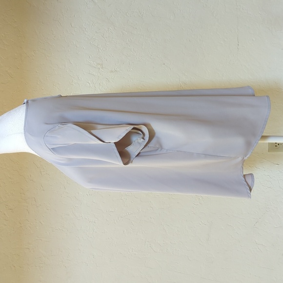 Amazon Gray Flutter Sleeve Satiny Blouse with Pleated Neckline Size Large - Picture 7 of 11